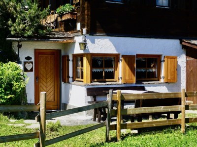 Alpine hut MaisÃ¤ÃŸhÃ¤uschen Garfrescha - Outdoor photo 2