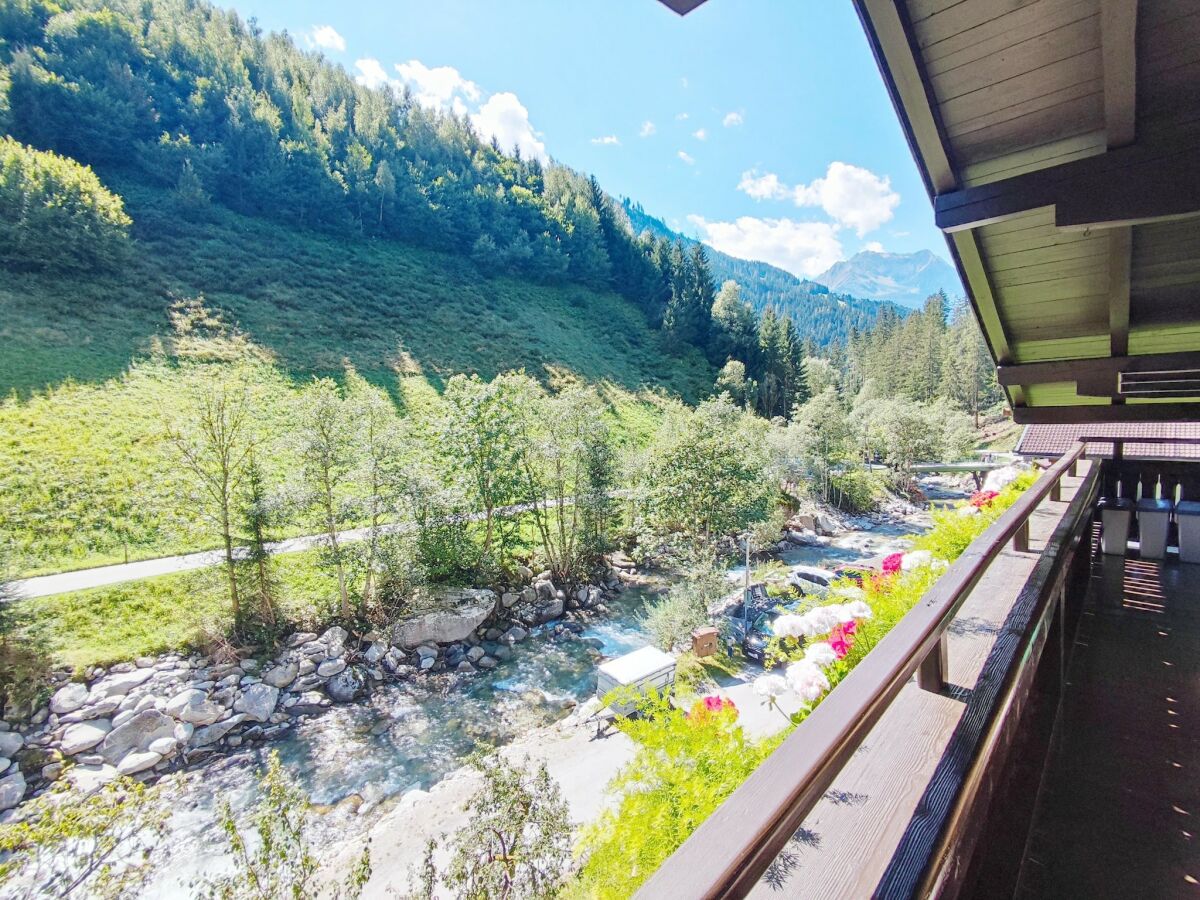 Holiday house Chalet in Tirol by Zillertal Ski Slopes - Outdoor photo 2