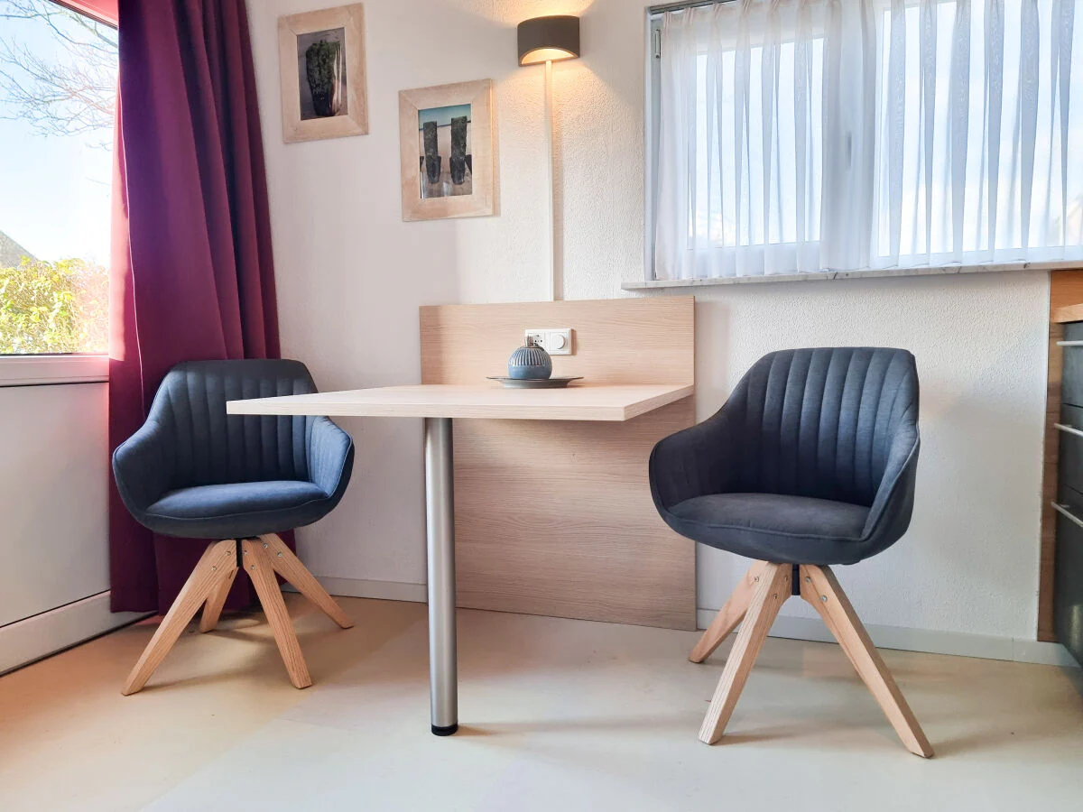 Holiday apartment Charming holiday home in the center of Westkapelle