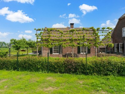 Holiday house Bauernhaus mit Terrasse in Montfoort - Outdoor photo 2