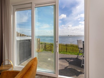 Apartment Apartment in Sint-Annaland by Oosterschelde - Outdoor photo 2