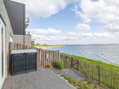 Apartment Apartment in Sint-Annaland by Oosterschelde - Outdoor photo 13