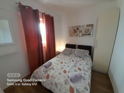 Apartment Apartments Dobrila - Two Bedroom Apartment with Terrace - A2 - Features photo 7