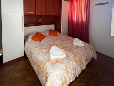 Apartment Apartments Dobrila - One Bedroom Apartment with Terrace - A1 - Features photo 8