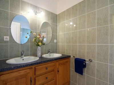 Holiday house Schönes Ferienhaus in der Nähe von See und Wald - Features photo 32