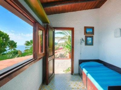 Holiday park Villa in Fontane Bianche am türkis Wasser - Features photo 9