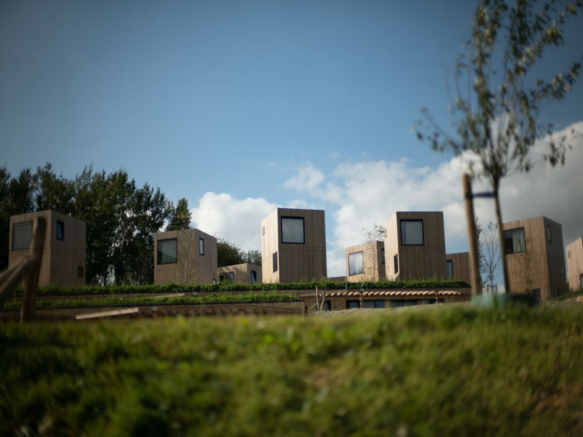 Holiday park Besondere Lodge mit toller Aussicht in Gulpen - Outdoor photo 2