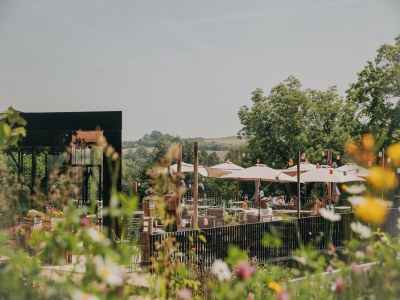 Holiday park Besondere Lodge mit toller Aussicht in Gulpen - Outdoor photo 34