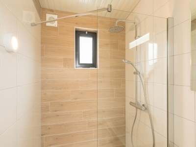 Holiday park Chic Sea Lodge Near Beach - Features photo 4