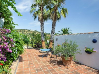 Holiday house Holiday Home in Villanueva near El Torcal Park - Outdoor photo 8