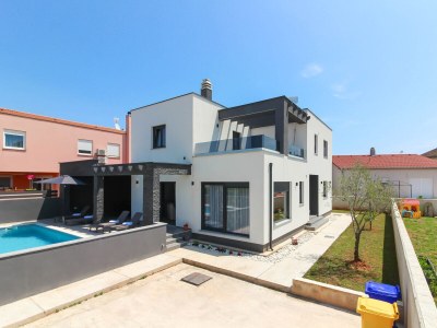 Villa Maeni with private pool - Outdoor photo 6