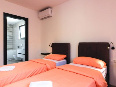 Villa Maeni with private pool - Features photo 33