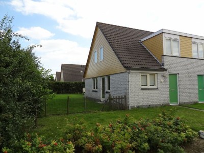 Holiday park Ferienhaus in Zeeland mit Garten - Outdoor photo 2