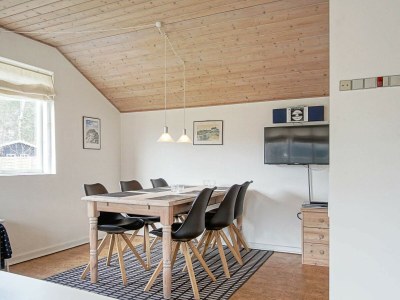 Holiday house Strandparadies mit Kiefern -- By Traum Ferienwohnungen - Outdoor photo 12