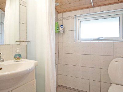 Holiday house Strandparadies mit Kiefern -- By Traum Ferienwohnungen - Outdoor photo 15