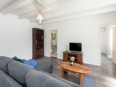 Holiday house Bezaubernde Villa in Kringa mit privatem Pool - Features photo 26