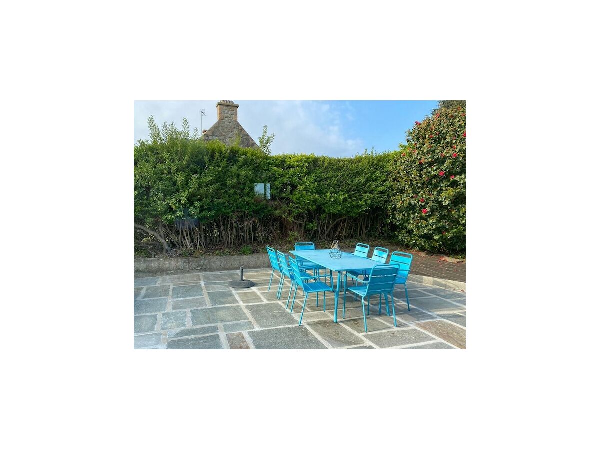 Holiday house Holiday Home in Locquirec by 7 Beaches - Outdoor photo 2