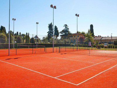 Holiday park Wohnung in Vinci mit Pool & Wellness - Outdoor photo 28