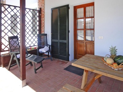 Holiday park Wohnung in Vinci mit Pool & Wellness - Outdoor photo 4