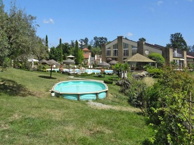 Holiday park Wohnung in Vinci mit Pool & Wellness - Outdoor photo 5