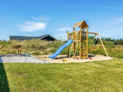 Holiday house 9 person holiday home in Hirtshals - Outdoor photo 23