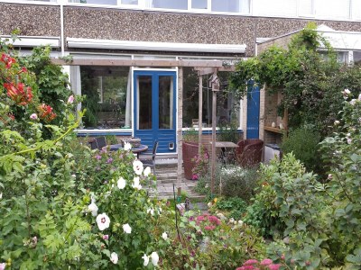 Holiday house Terrassenwohnung mit üppigem Garten - Outdoor photo 2