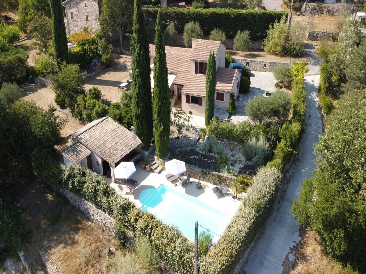 Holiday house Schöne Villa in der Nähe von Village des Vans - Outdoor photo 3