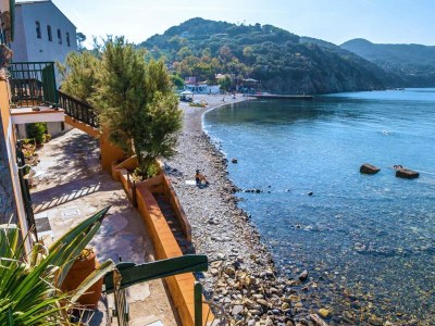 Apartment Casa La Nave - Enfola - Environment photo 36