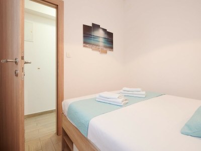 Apartment Apartment Boris (ST) - Two Bedroom Apartment with Terrace and Jacuzzi - Features photo 2