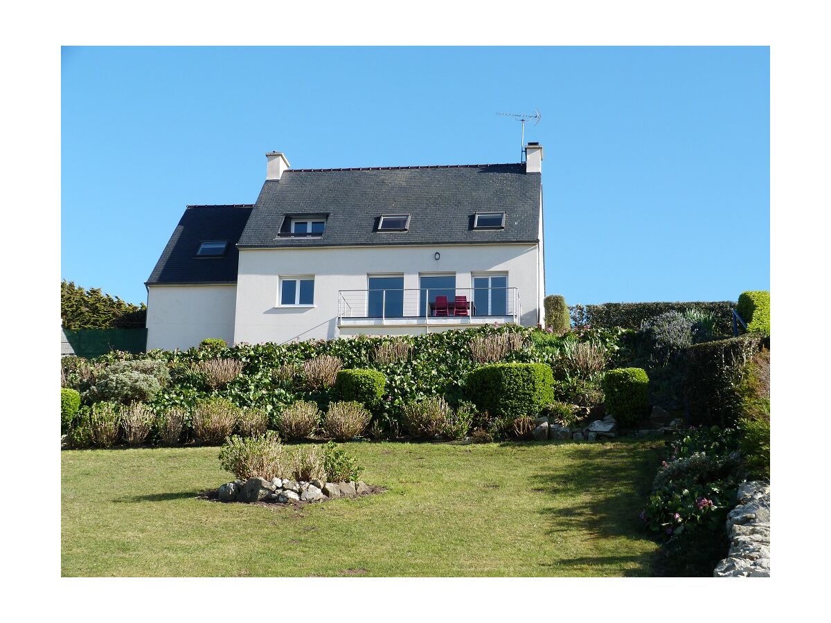 Holiday house 622-Ker An Enez,sea view, the beach at the end of the garden