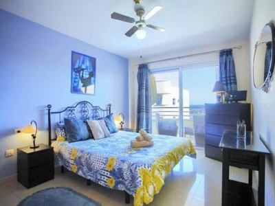 Apartment Belvilla by OYO Apartamento Sol y ParaÃ­so I - Features photo 20