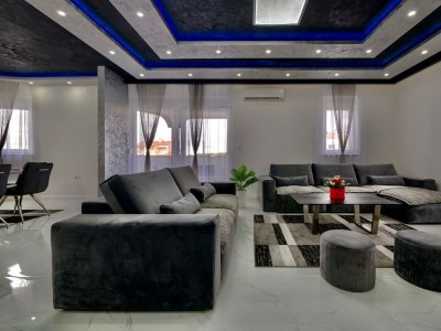 Apartment Complex Villa White - Three bedroom A4 - Features photo 11