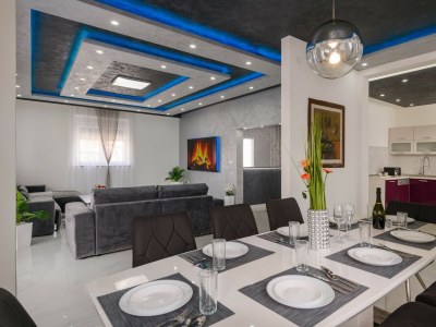 Apartment Complex Villa White - Three bedroom A4 - Features photo 16