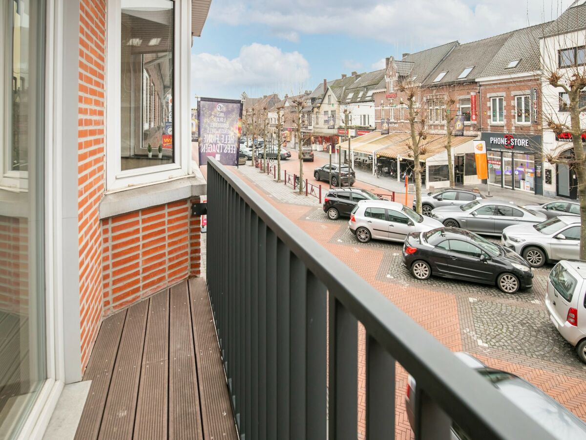 Apartment Maasmechelen Duplex Retreat - Outdoor photo 2