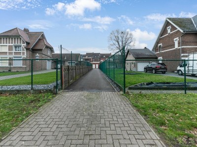 Apartment Maasmechelen Duplex Retreat - Environment photo 32