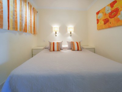 Apartment by the sea with terrace - Features photo 16