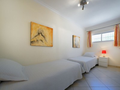 Apartment by the sea with terrace - Features photo 18