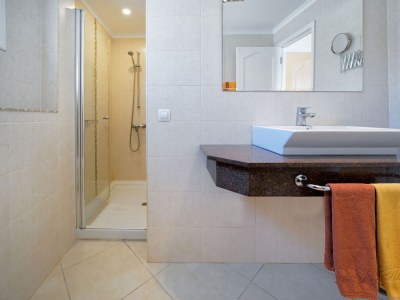 Apartment by the sea with terrace - Features photo 22