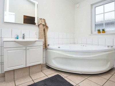 Holiday house Malersiches Refugium am Golfplatz -- By Traum Ferienwohnungen - Outdoor photo 24