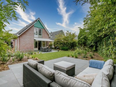 Holiday house Zeepeduinen 16 in Burgh-Haamstede - Holiday house