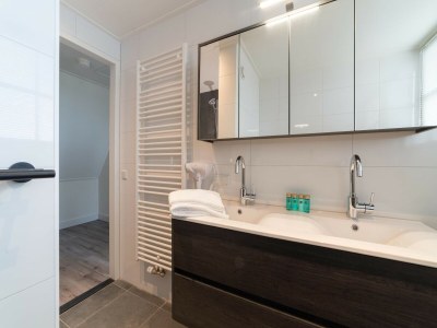 Holiday house Villa in Colijnsplaat near the Sea - Features photo 23