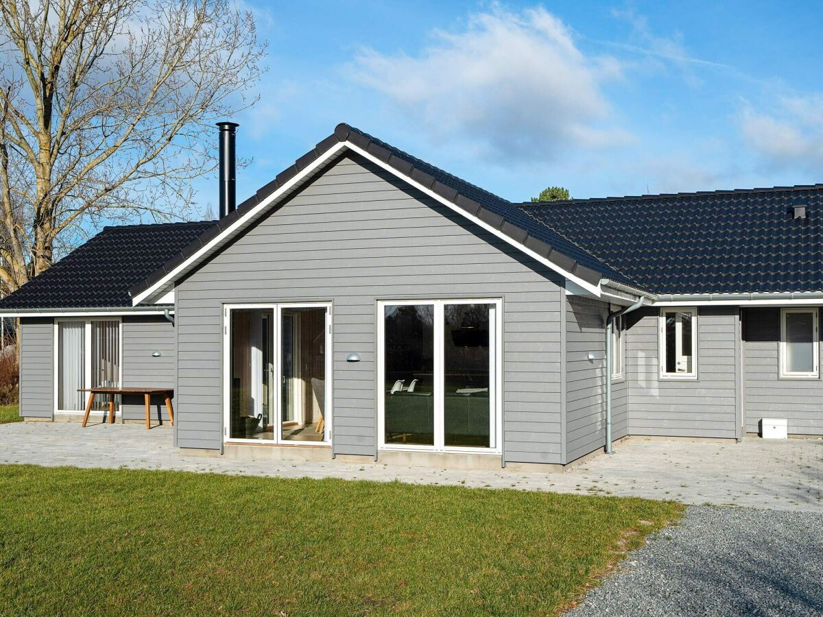 Holiday house 8 person holiday home in Dannemare-By Traum