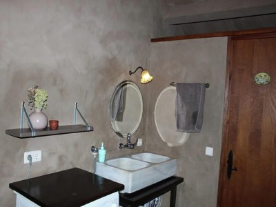 Cottage Mansion in Montmajor with Pool & Forest Nearby - Features photo 24