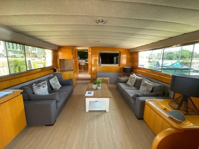 House boat Attractive yacht with roof terrace - Features photo 19