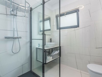 Apartment Apartments Zrnic in Center of Porec - Apartment Zrnic IV with City View - Features photo 10