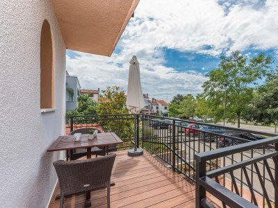 Apartment Apartments Zrnic in Center of Porec - Apartment Zrnic III with Balcony in Porec - Apartment