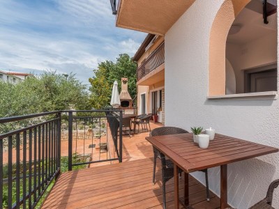 Apartment Apartments Zrnic in Center of Porec - Apartment Zrnic III with Balcony - Outdoor photo 3