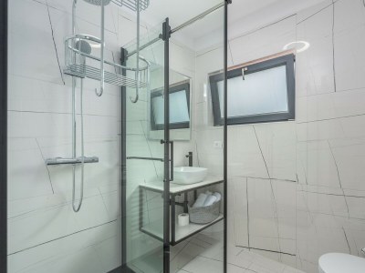 Apartment Apartments Zrnic in Center of Porec - Apartment Zrnic III with Balcony - Features photo 9