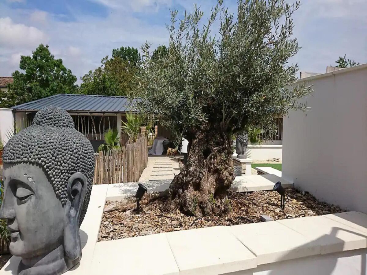 Holiday house Amazing villa in Nuaillé-d'Aunis with sauna - Outdoor photo 5