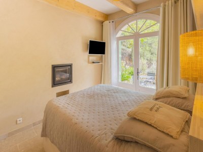 Holiday house Charming holiday home in Cotignac with private pool - Features photo 29